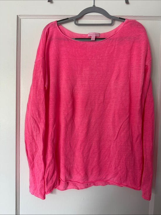 Lilly Pulitzer Tops - Lilly Pulitzer Hot Pink Lightweight Long Sleeve Top